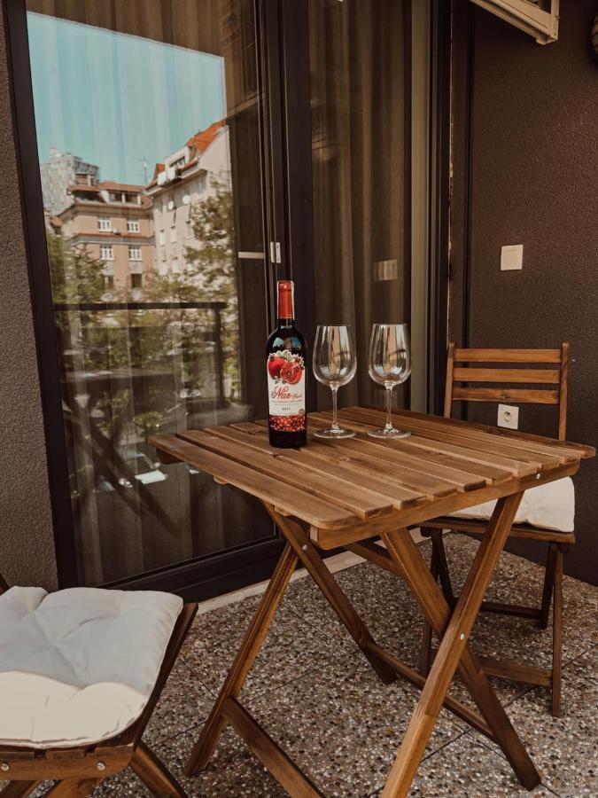 Elegant Escape Apartment I - City Centre 브라티슬라바 외부 사진